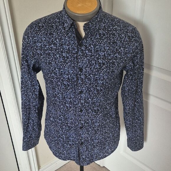 Guess Men's Navy and Black Patterned Shirt - Picture 3 of 16